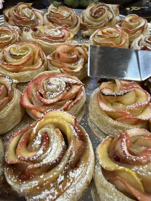 Apple pastery1 (1)